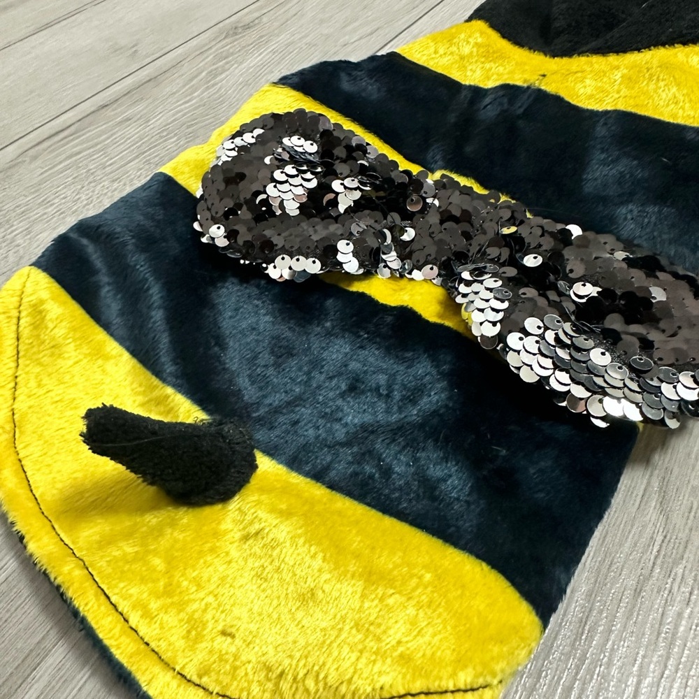 Halloween Bumblebee Costume - Dog XS - Picture 5 of 12